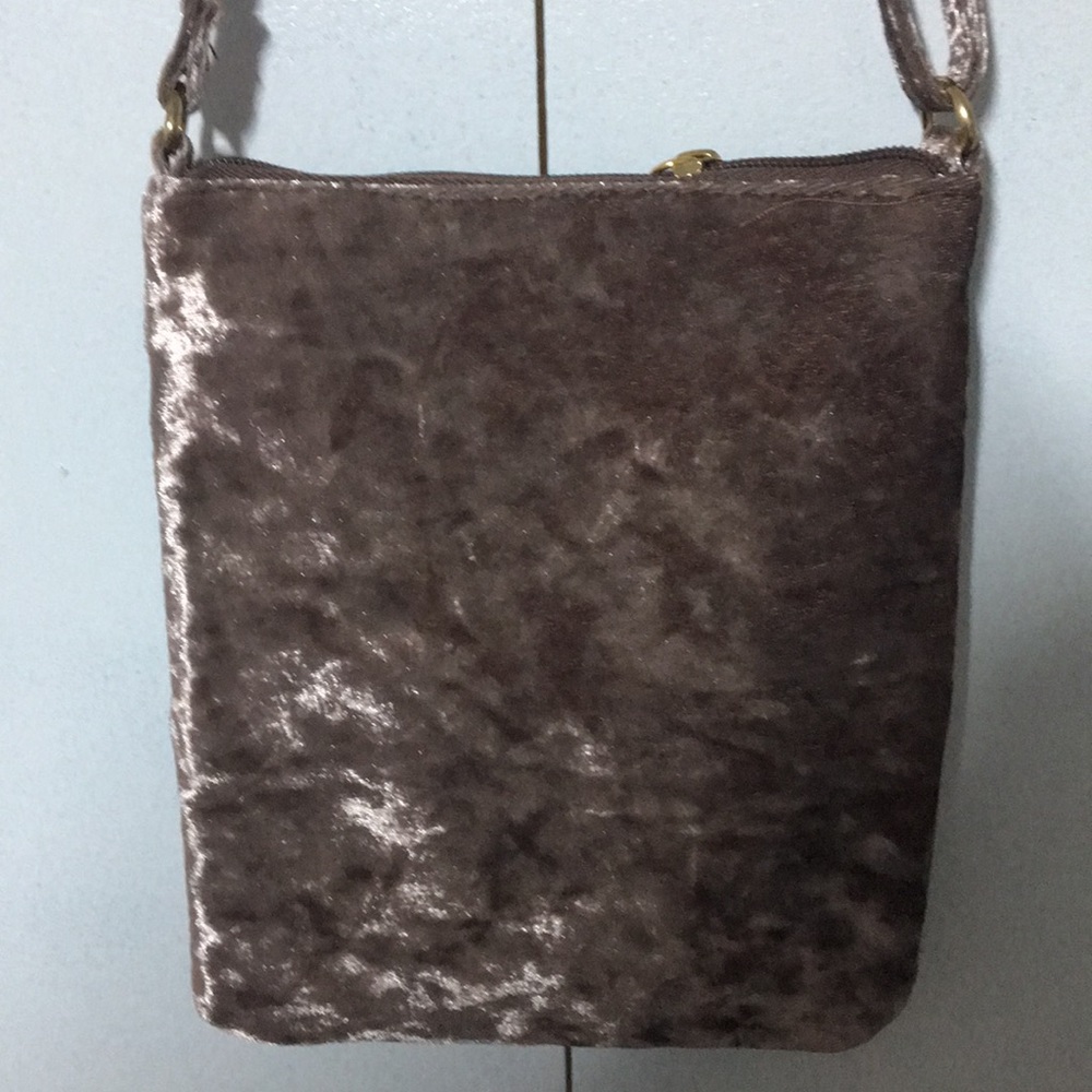 Handbag with adjustable strap. - Picture 4 of 4